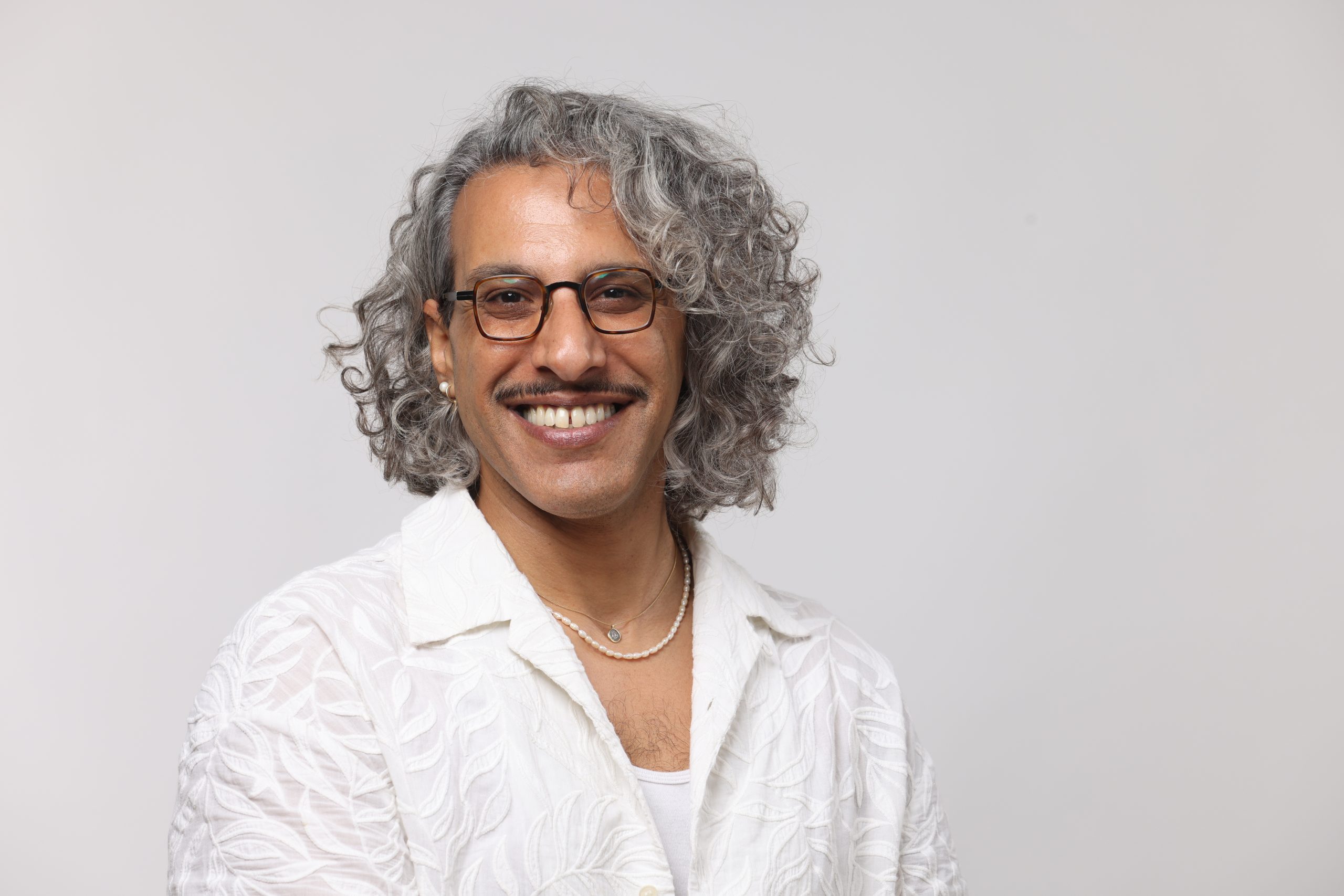 אלון מדר